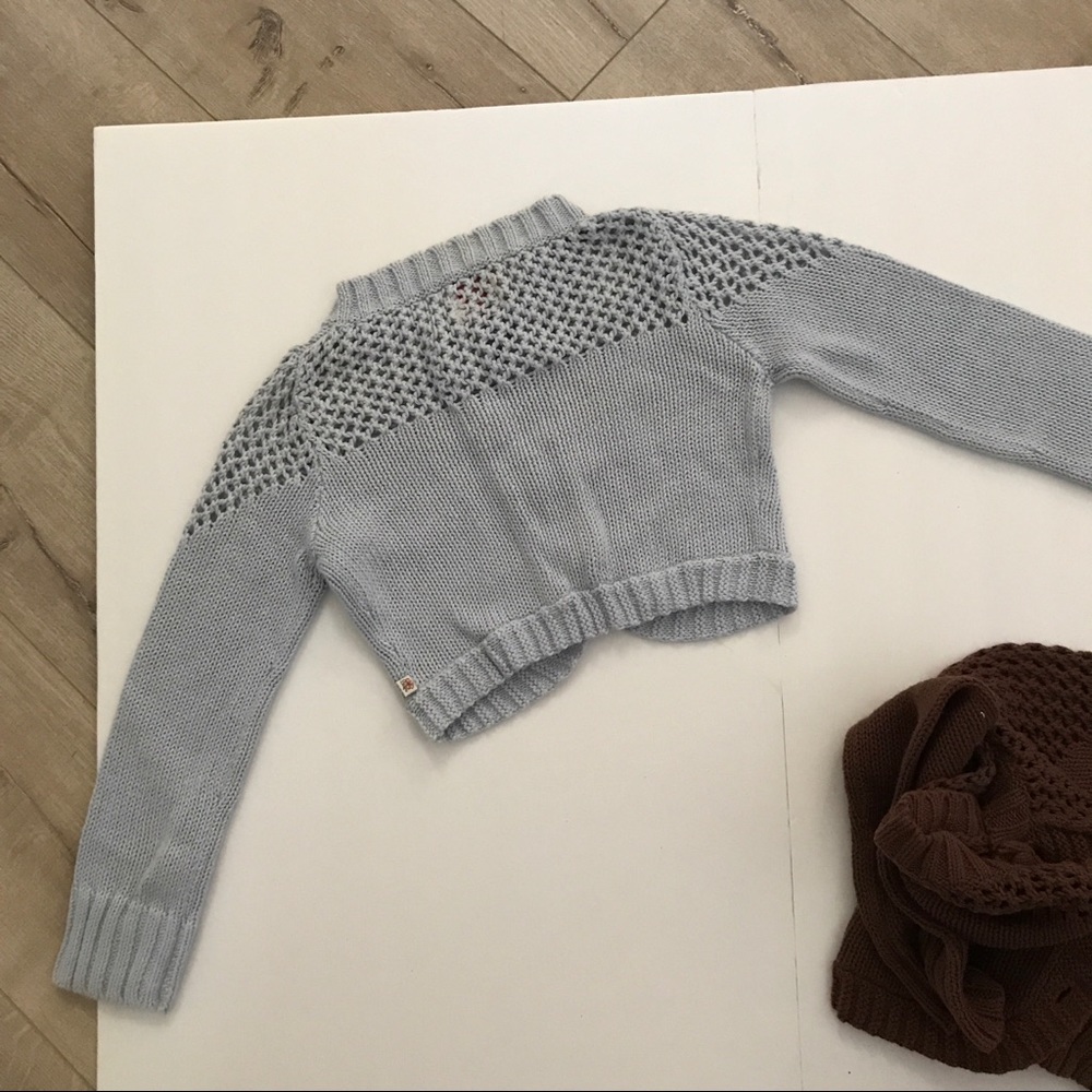 💵 NEED GONE!! Sweater. ON HOLD - Picture 6 of 8